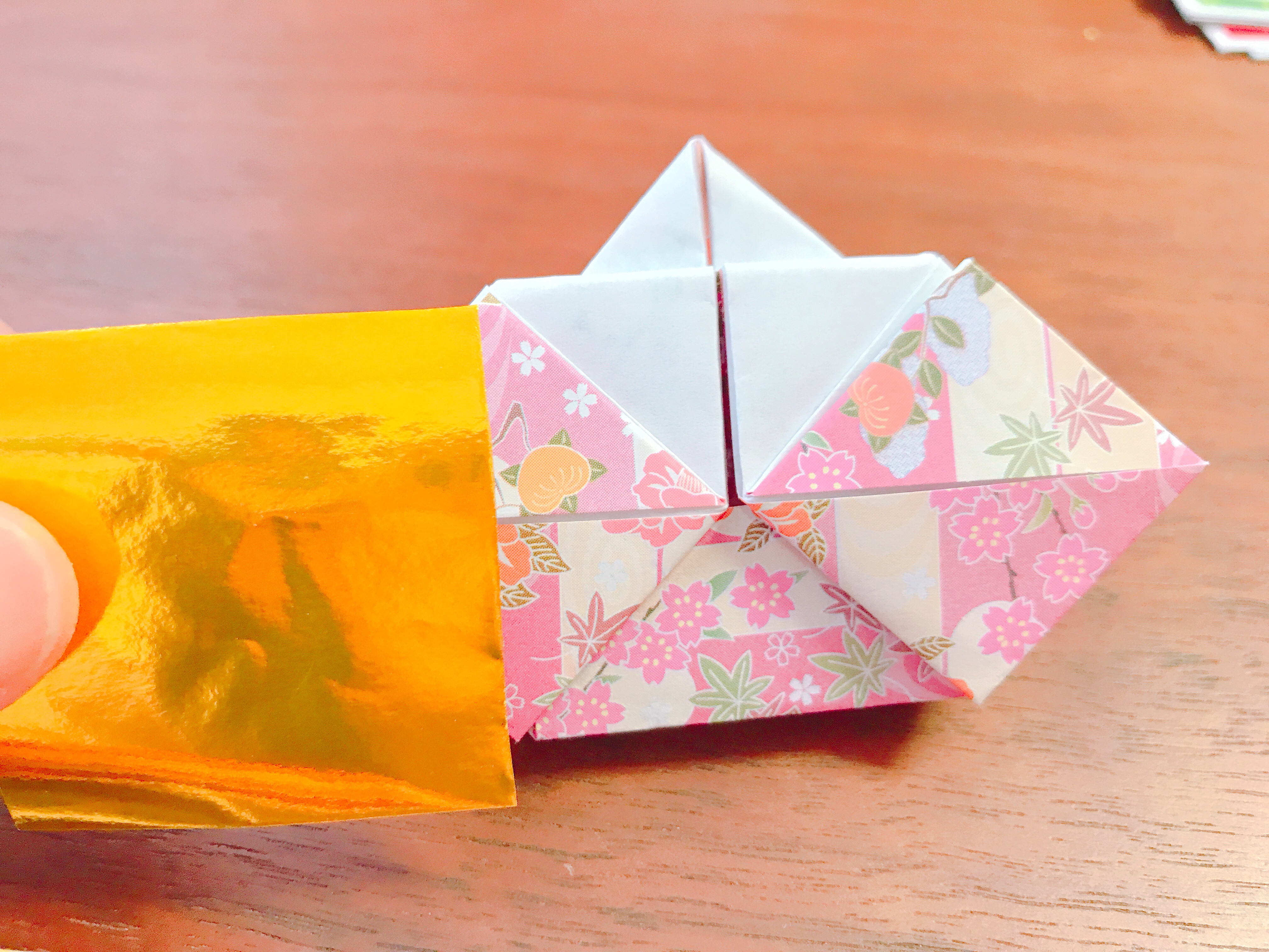 お雛様を折り紙で作ろう 簡単で可愛い作り方をご紹介 Kodomoto