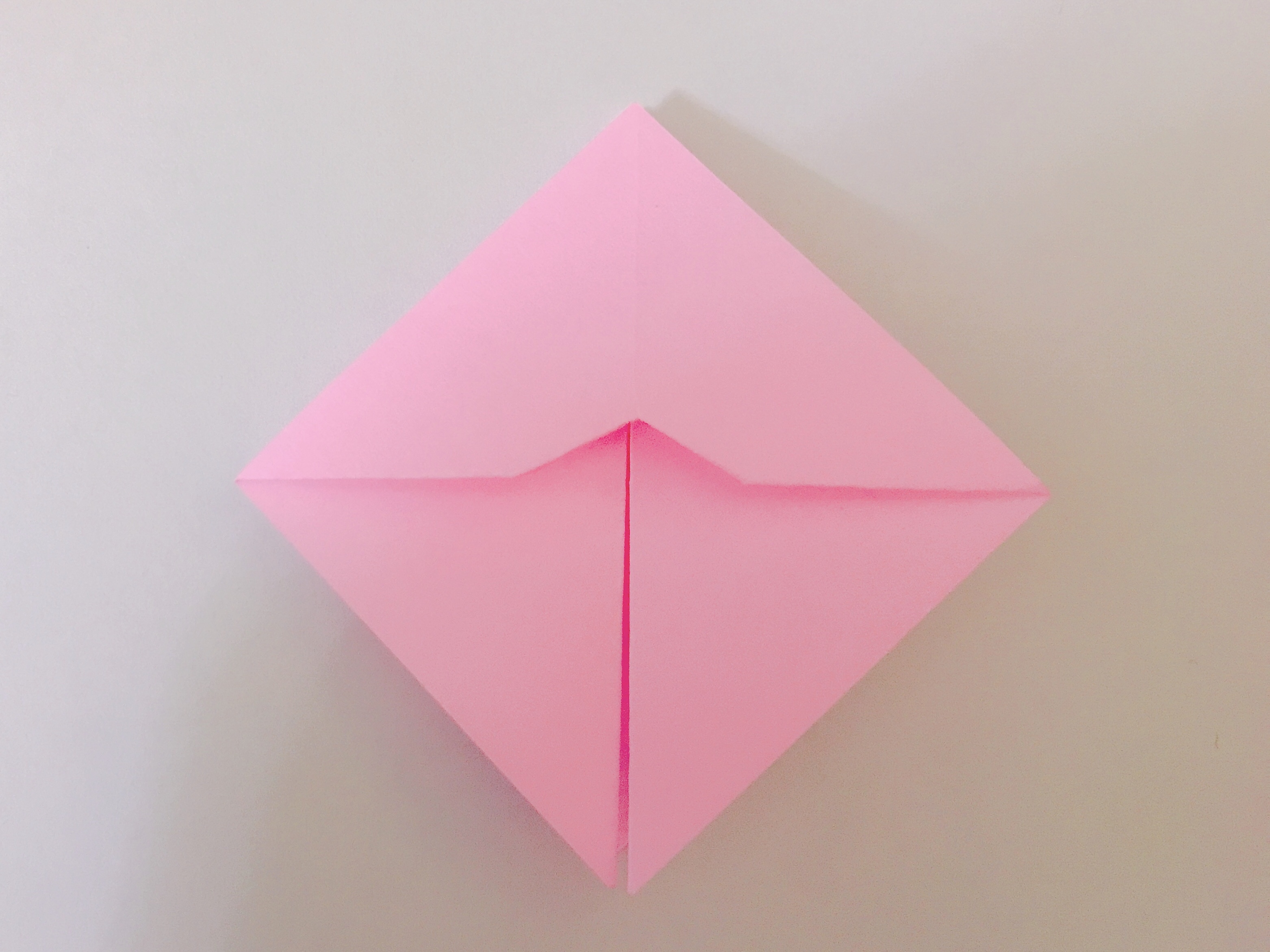 折り紙で桃の花 折り方は簡単だよ お雛様の飾りにもおすすめ Kodomoto